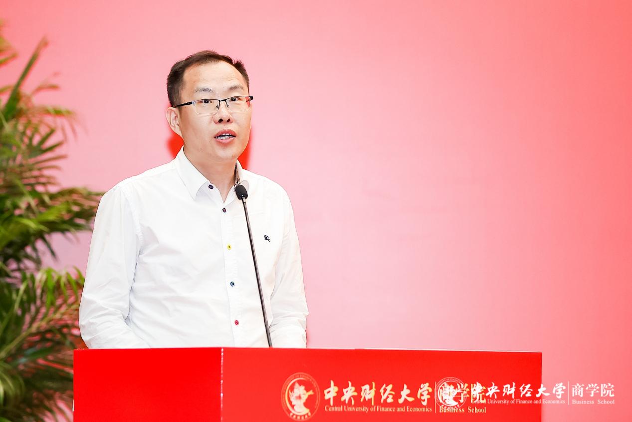 1997级国际企业管理专业员工邢庆科